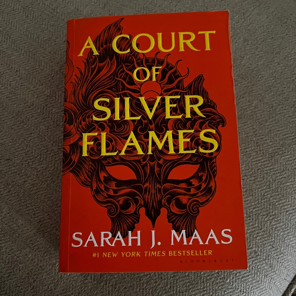 A Court of Thorn and Roses by Sarah J. Maas